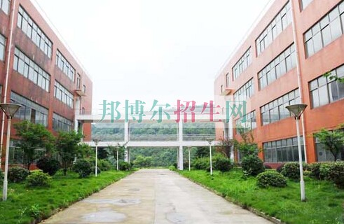 湖南中醫藥高等?？茖W校