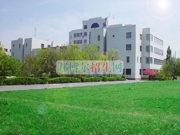 新疆現代職業技術學院是幾專