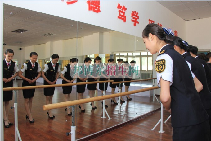 200分能上高鐵乘務嗎