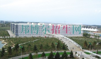 赤峰職業技術學院為幾專