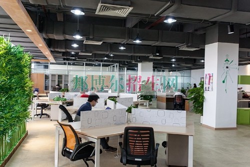 電子商務(wù)適合女生學嗎
