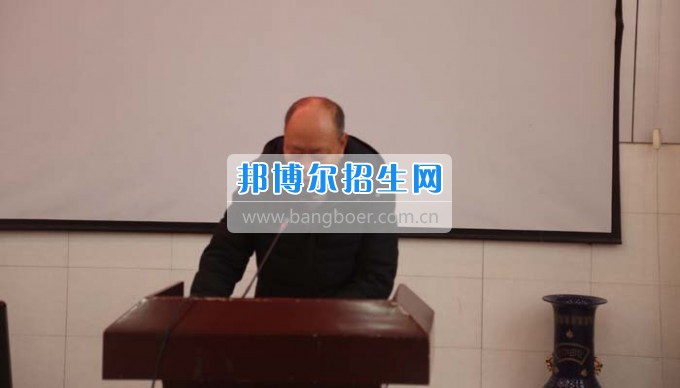 四川省古藺縣職業高級中學校集智匯力，全力推進依法治校
