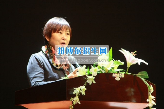 貴陽幼兒師范學(xué)校校本培訓(xùn)拉開新學(xué)期序幕，2017擼起袖子加油干！
