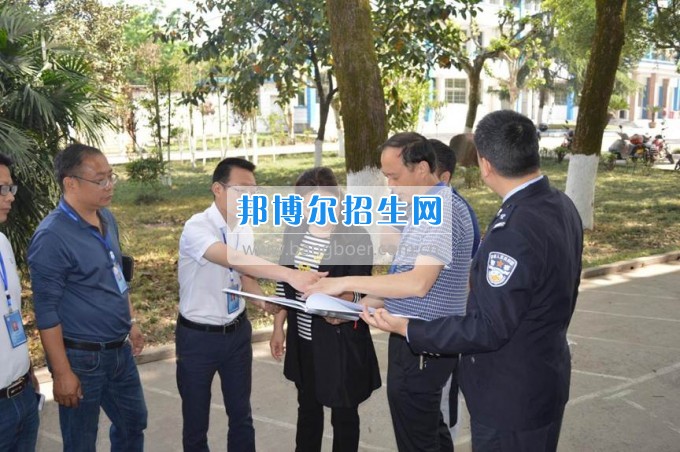 縣領導蔣龍珍率隊到四川省江安縣職業技術學校督查安全工作