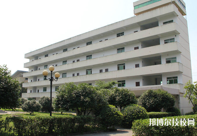 南昌鐵路保安中等專業學校2