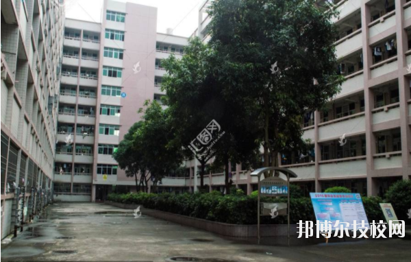 陜西石油化工學校2020年招生辦聯系電話