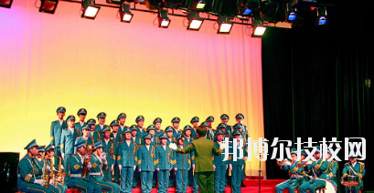 平?jīng)隼砉ぶ械葘?zhuān)業(yè)學(xué)校2020年報(bào)名條件、招生要求、招生對(duì)象