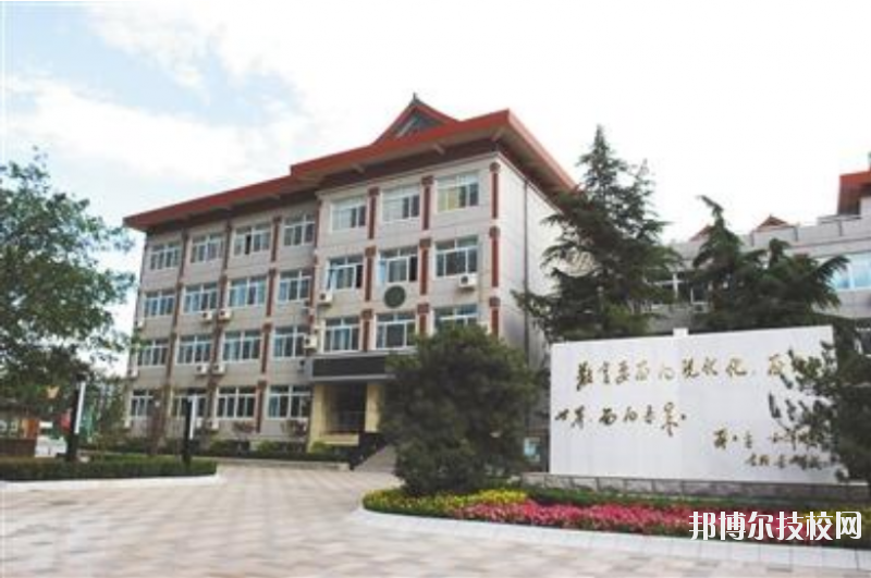廣安市景山職業(yè)高中學校報名條件、招生要求、招生對象