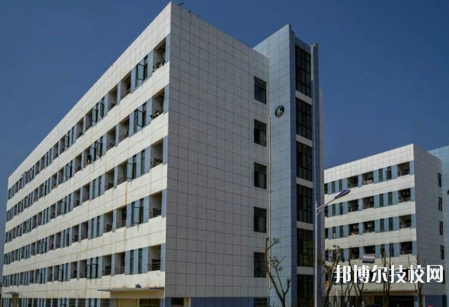 鄱陽衛(wèi)生學(xué)校2020年報(bào)名條件、招生要求、招生對象 