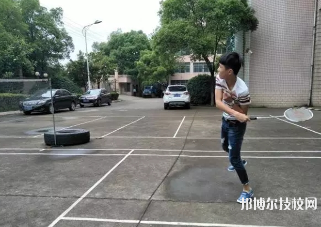 江西新興產(chǎn)業(yè)工程學(xué)校2020年報名條件、招生要求、招生對象
