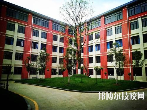 貴陽衛生學校2020年報名條件、招生要求、招生對象