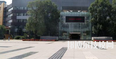 武威西牛職業(yè)技術(shù)學(xué)校2020年報名條件、招生要求、招生對象