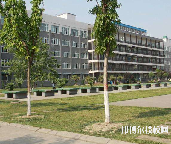 重慶紡織技工學校2020年報名條件、招生要求、招生對象