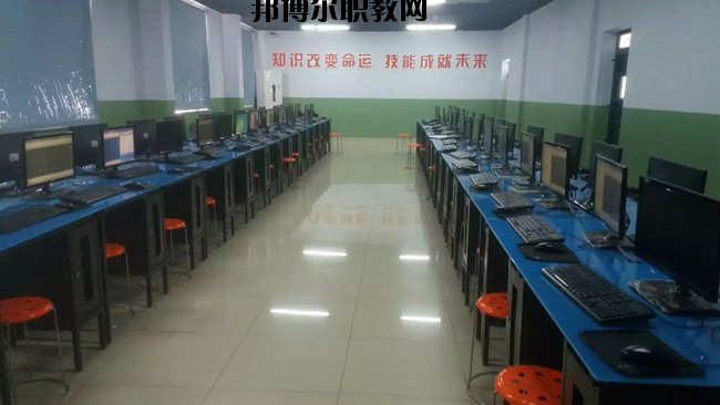 衡水兆華科技中等專業學校網站網址
