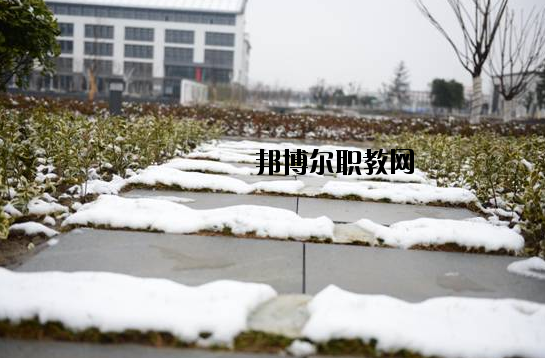 江蘇高港中等專業學校2020年報名條件、招生要求、招生對象