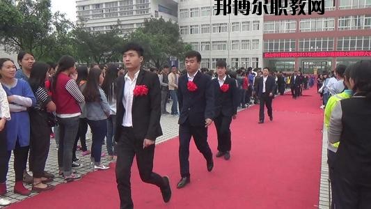 樂山計算機學校2020年招生辦聯系電話