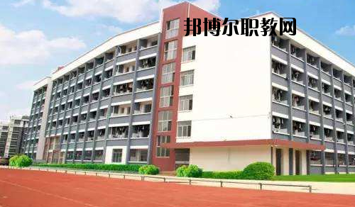 廣西商業(yè)技師學院2020年報名條件、招生要求、招生對象