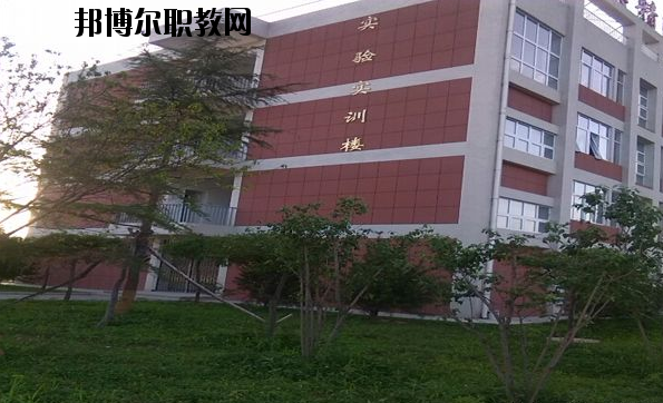 藍(lán)田職業(yè)教育中心2020年報(bào)名條件、招生要求、招生對(duì)象 