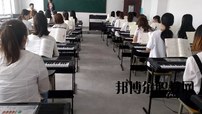 甘肅東方技工學(xué)校2020年學(xué)費、收費多少