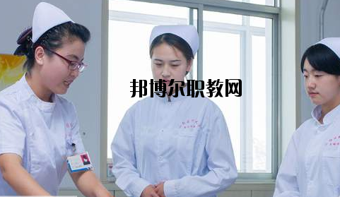 河南濮陽(yáng)衛(wèi)生學(xué)校2021年報(bào)名條件、招生要求、招生對(duì)象