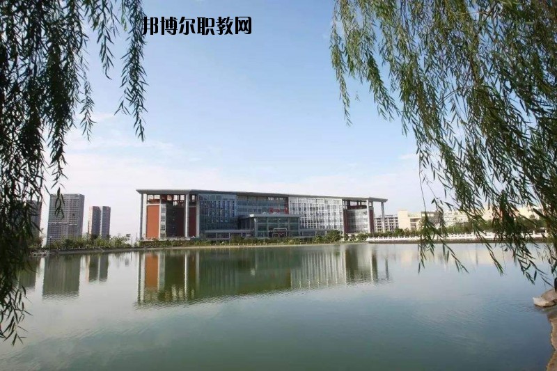麻城順河高級職業中學怎么樣、好不好