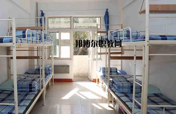 麻城宋埠職業(yè)高級中學2020年宿舍條件
