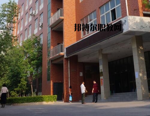 河南理工中等專業(yè)學(xué)校2021年報名條件、招生對象