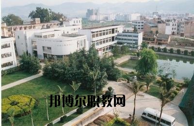 文山三鑫中等職業(yè)技術(shù)學(xué)校2020年報名條件、招生要求、招生對象