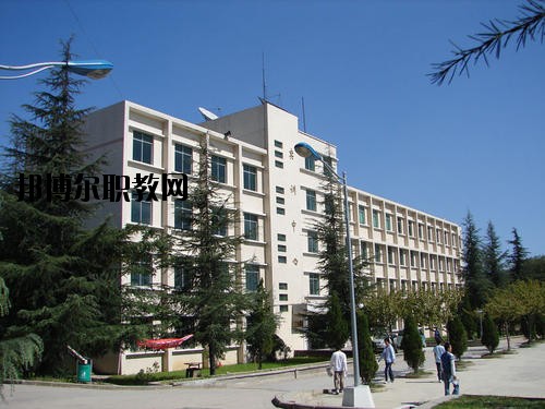 清鎮(zhèn)市衛(wèi)生職業(yè)技術(shù)學(xué)校2020年報(bào)名條件、招生要求、招生對(duì)象