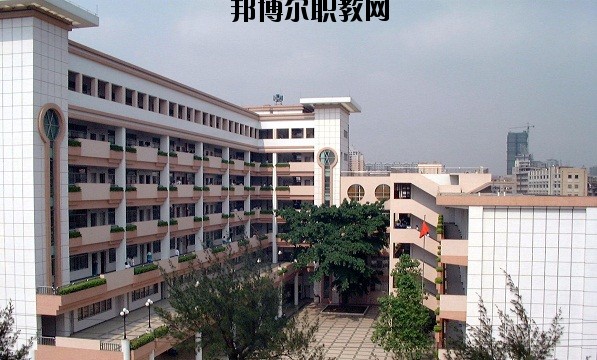 四川省開(kāi)江縣職業(yè)中學(xué)地址在哪里