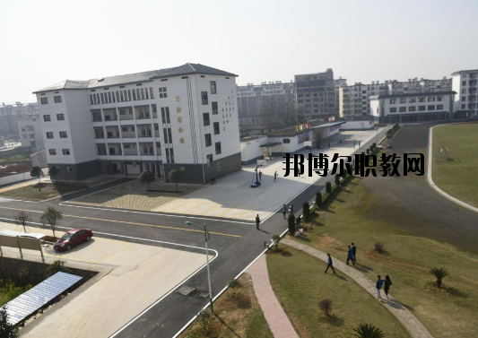 宜豐中等專(zhuān)業(yè)學(xué)校2020年報(bào)名條件、招生要求、招生對(duì)象
