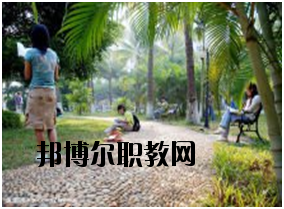 瀾滄縣職業(yè)高級(jí)中學(xué)2020年報(bào)名條件、招生要求、招生對(duì)象