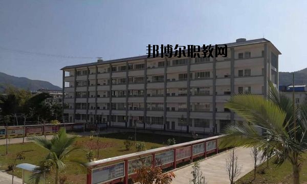 西盟縣職業(yè)高級(jí)中學(xué)2020年報(bào)名條件、招要求、招生對(duì)象