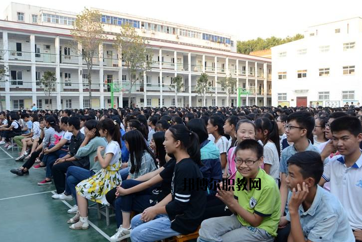 南陽(yáng)第二中等職業(yè)學(xué)校2021年報(bào)名條件、招生要求、招生對(duì)象
