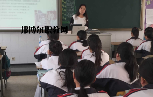 嘉峪關(guān)職業(yè)中等專業(yè)學校2020年報名條件、招生要求、招生對象