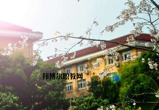 湖北前程交通職業技術學校5