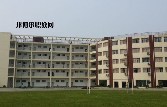 湖北前程交通職業技術學校1