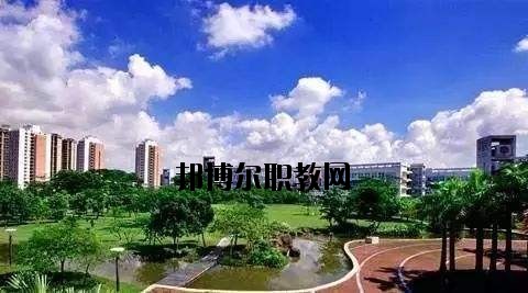 安陸深藍電子工業(yè)技術(shù)學(xué)校2020年報名條件、招生要求、招生對象