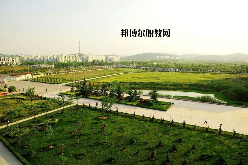 云夢(mèng)中等職業(yè)技術(shù)學(xué)校2020年報(bào)名條件、招生要求、招生對(duì)象