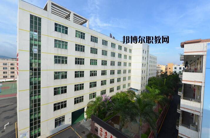 深圳寶山技工學校2020年報名條件、招生要求、招生對象