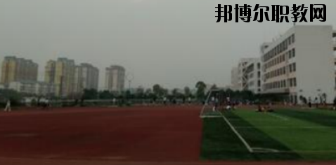 柳州鹿寨職業教育中心2020年報名條件、招生要求、招生對象