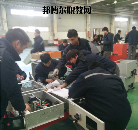 張家口華美中等職業學校
