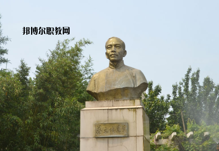 鄭州長城科技中等專業學校怎么樣、好不好