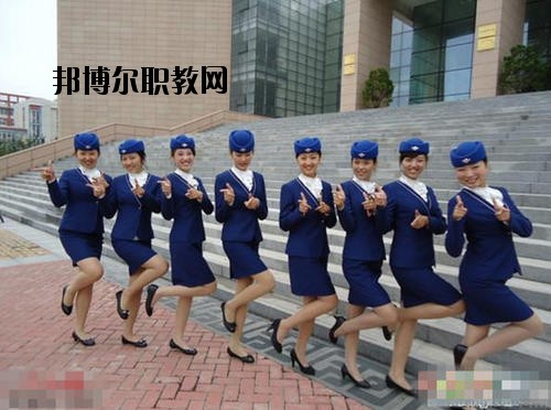 成都翔飛航空職業(yè)技術(shù)學(xué)校2020年報(bào)名條件、招生要求、招生對(duì)象