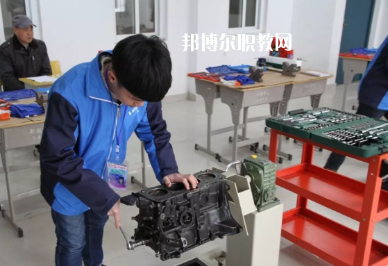 合肥市工程技術(shù)學(xué)校2020年報(bào)名條件、招生要求、招生對象