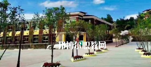 貴州航空工業(yè)技師學(xué)院烏當(dāng)校區(qū)2020年報(bào)名條件、招生要求、招生對(duì)象