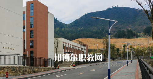 貴州建設(shè)職業(yè)技術(shù)學(xué)院中職部2020年報(bào)名條件、招生要求、招生對(duì)象