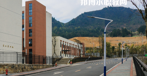 貴州建設職業(yè)技術學院中職部2020年報名條件、招生要求、招生對象