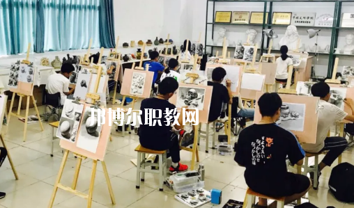 惠州科貿(mào)職業(yè)技術(shù)學(xué)校2020年報(bào)名條件、招生要求、招生對(duì)象