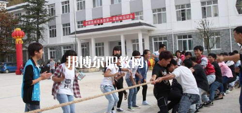 安順民族職業(yè)技術(shù)學(xué)校2021年報(bào)名條件、招生要求、招生對(duì)象